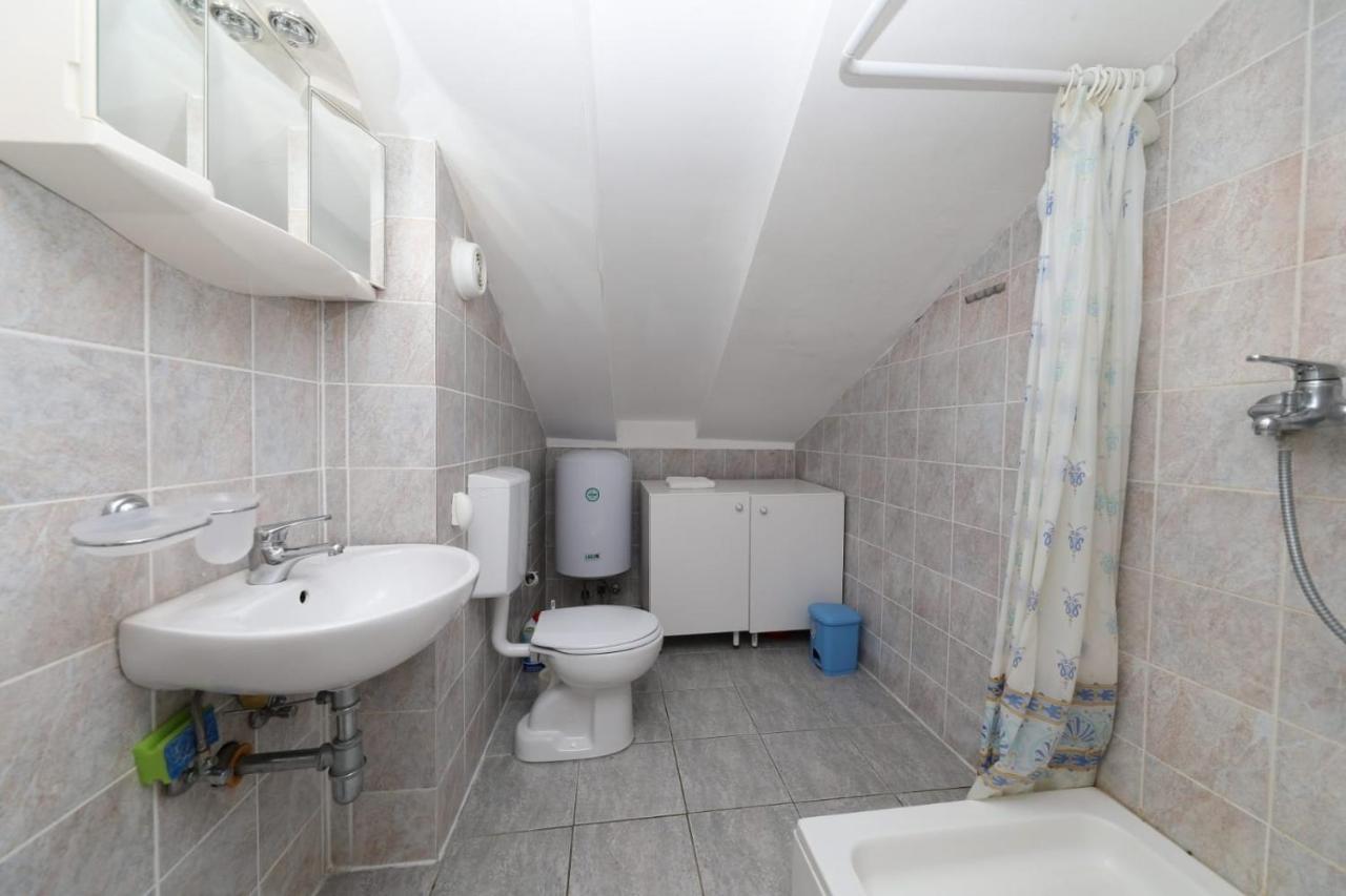 Seaside Apartments With A Swimming Pool Okrug Donji, Ciovo - 5244 Donji Okrug  Exterior photo
